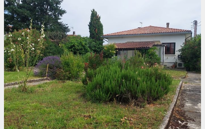 Maison   FLEURANCE  105 m2 159 500 € 